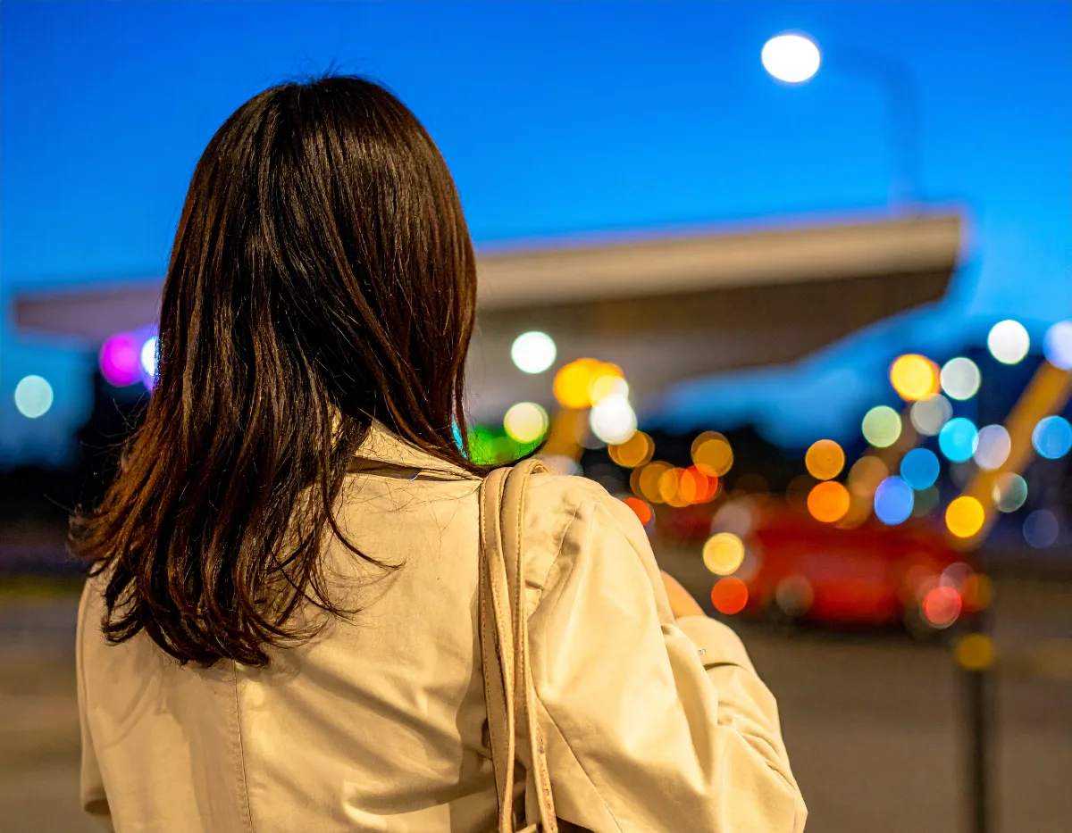 夜行バスの弾丸旅行、車内で眠るために本当に必要な持ち物は？
