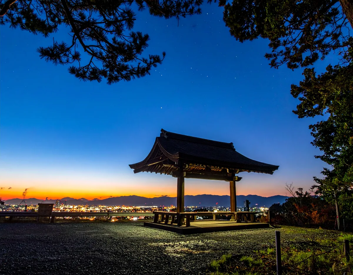 Toji Temple: What Can You See at Dawn, and Is the Main Hall Open Yet?
