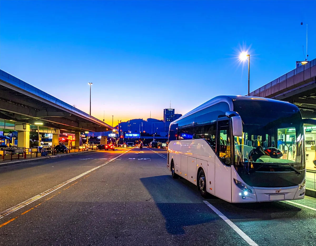 How an Overnight Bus Actually Stretches a Backpacker Budget