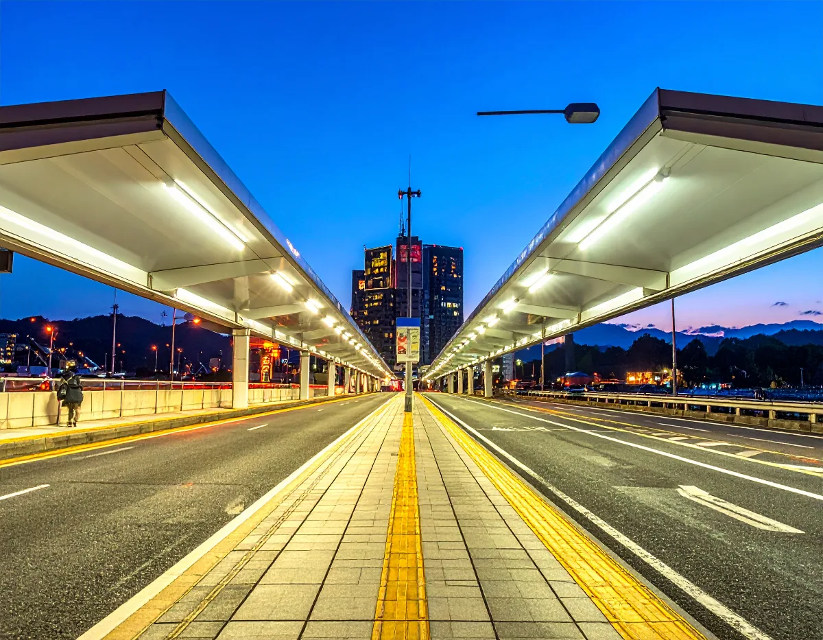 How Much Time Do You Really Lose (or Gain) on the Night Bus?