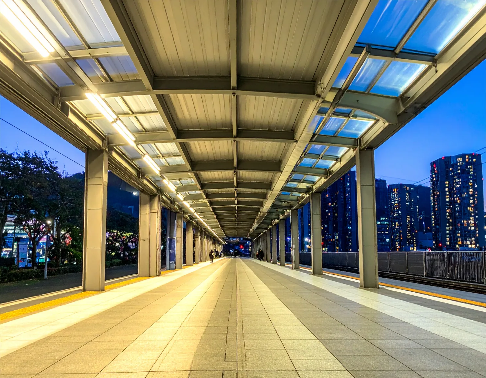 Solo Women Traveling Japan by Night Bus: Is It Safe?