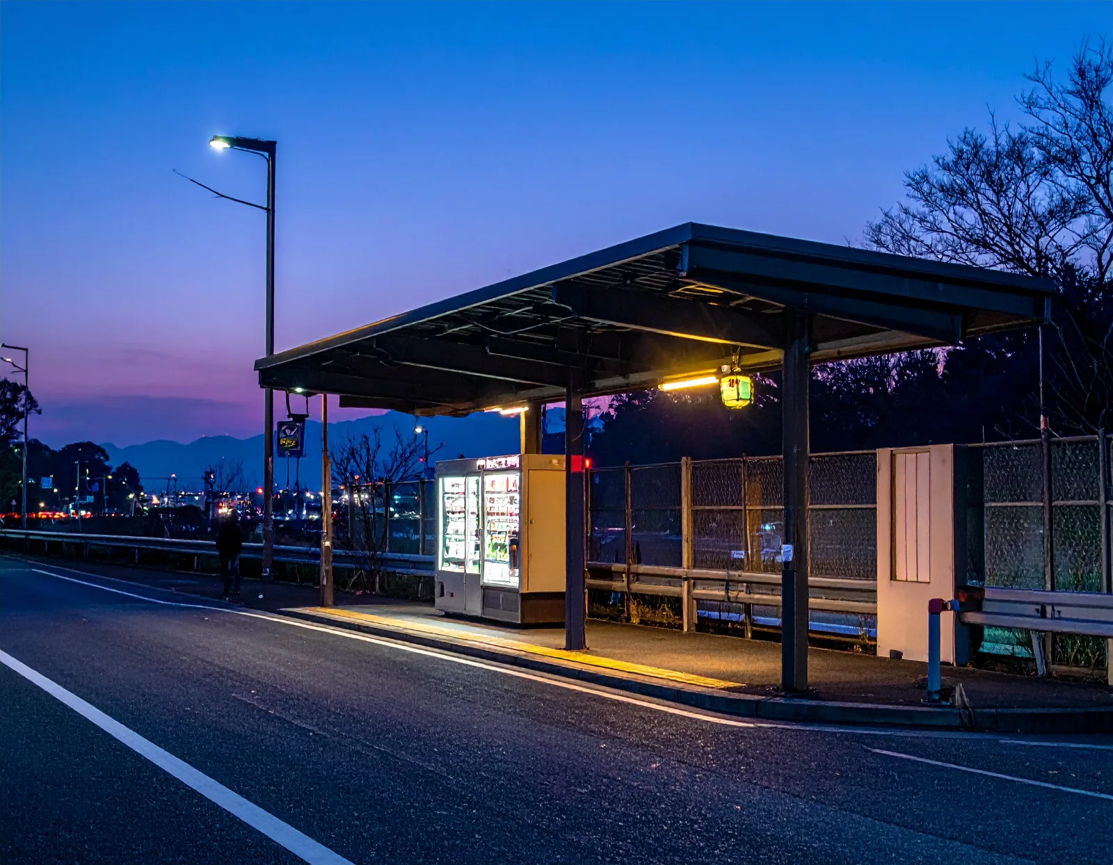 Lights-Out Etiquette on Japan's Night Buses